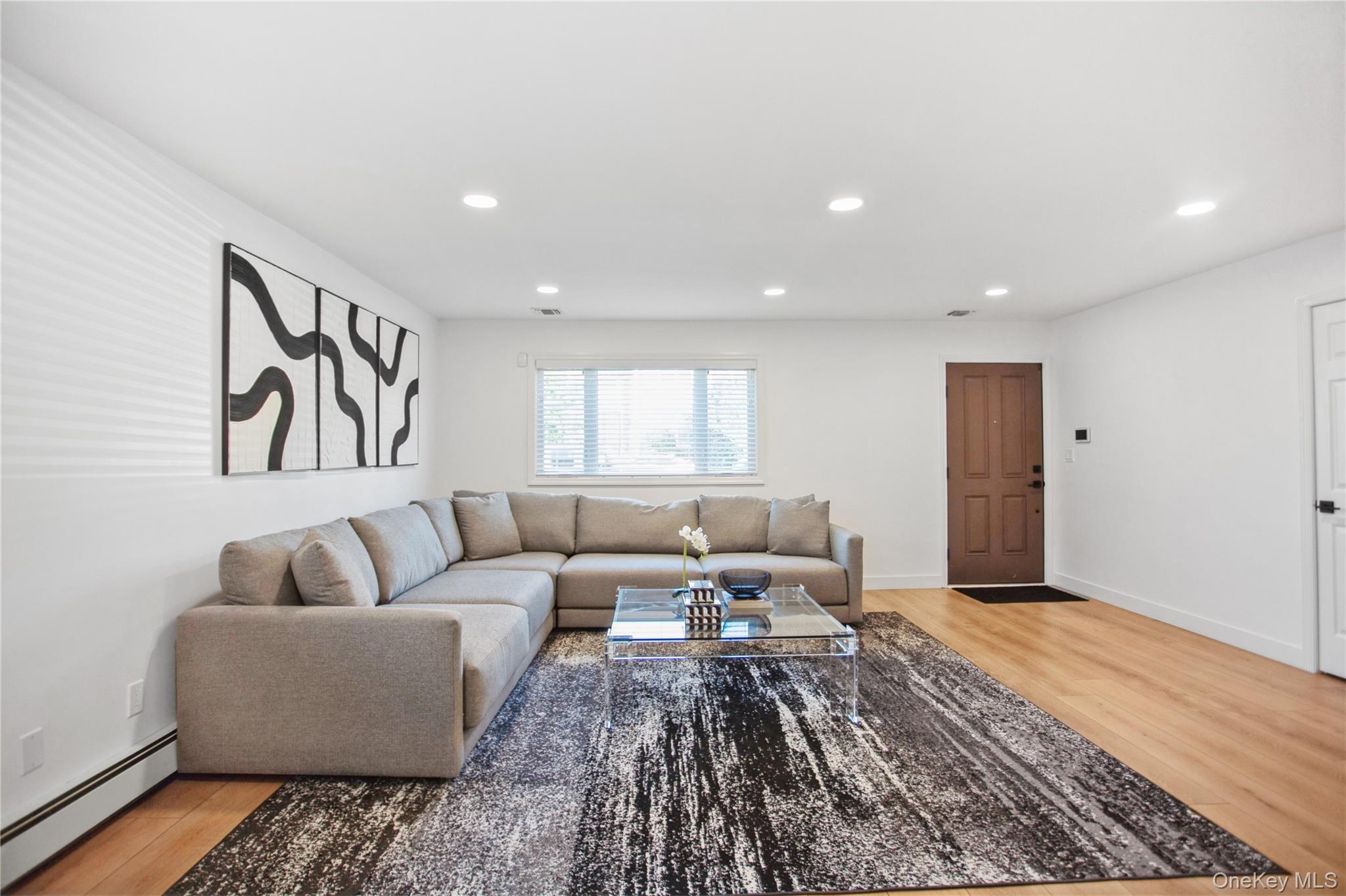 110 Hampton Way, Merrick, NY 11566