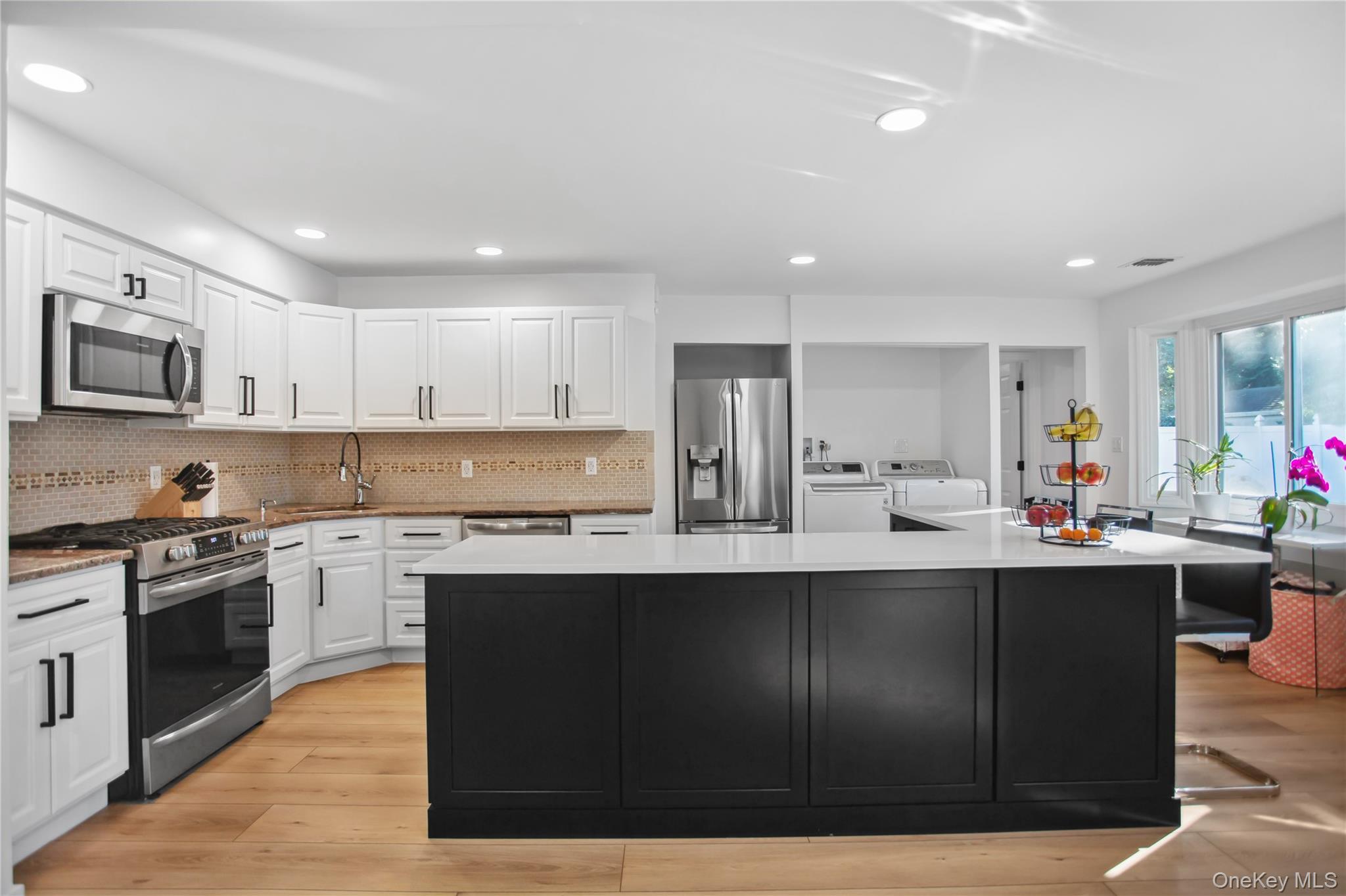 110 Hampton Way, Merrick, NY 11566