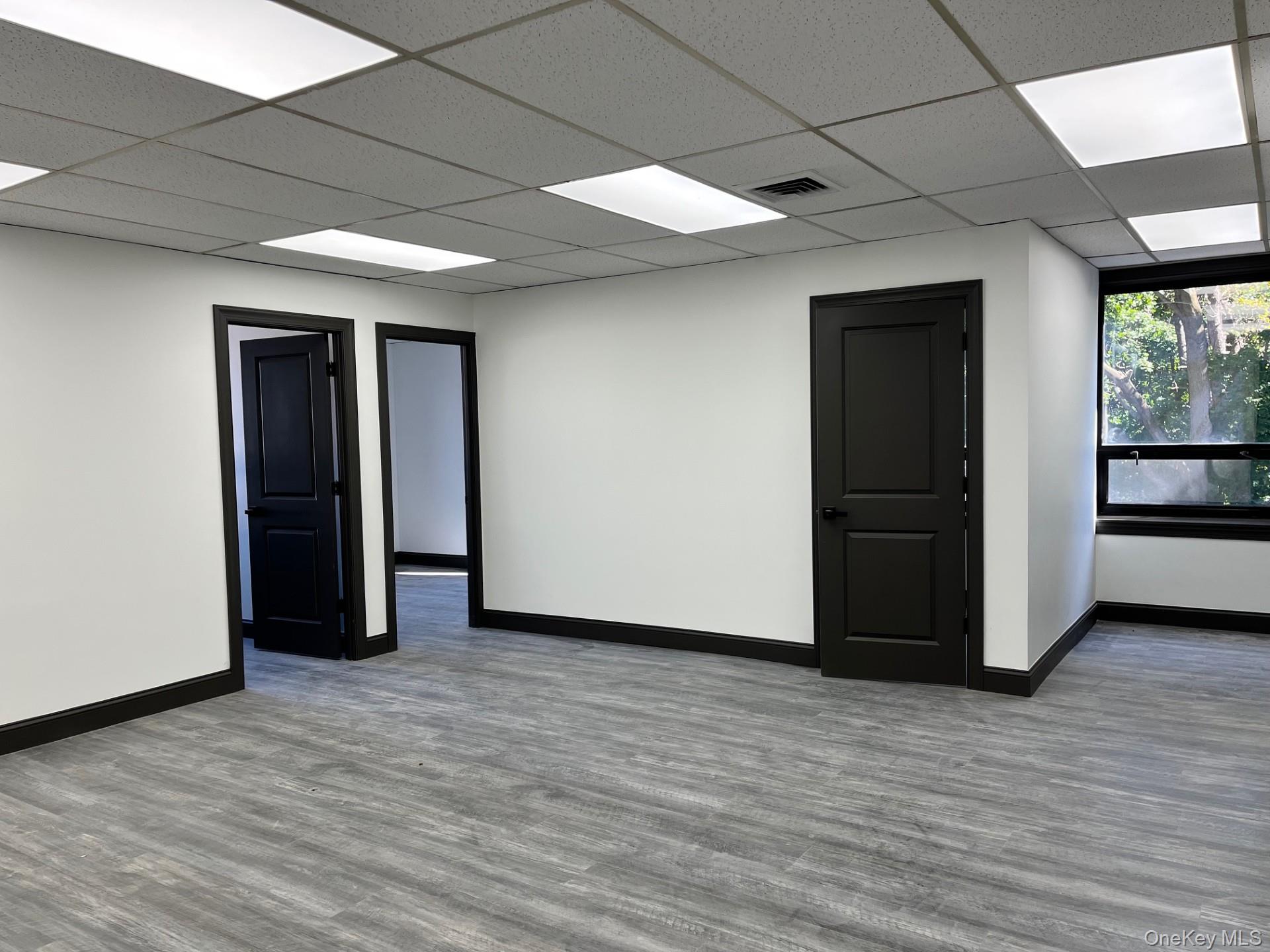 40 Railroad Avenue # 202-C, Glen Head, NY 11545