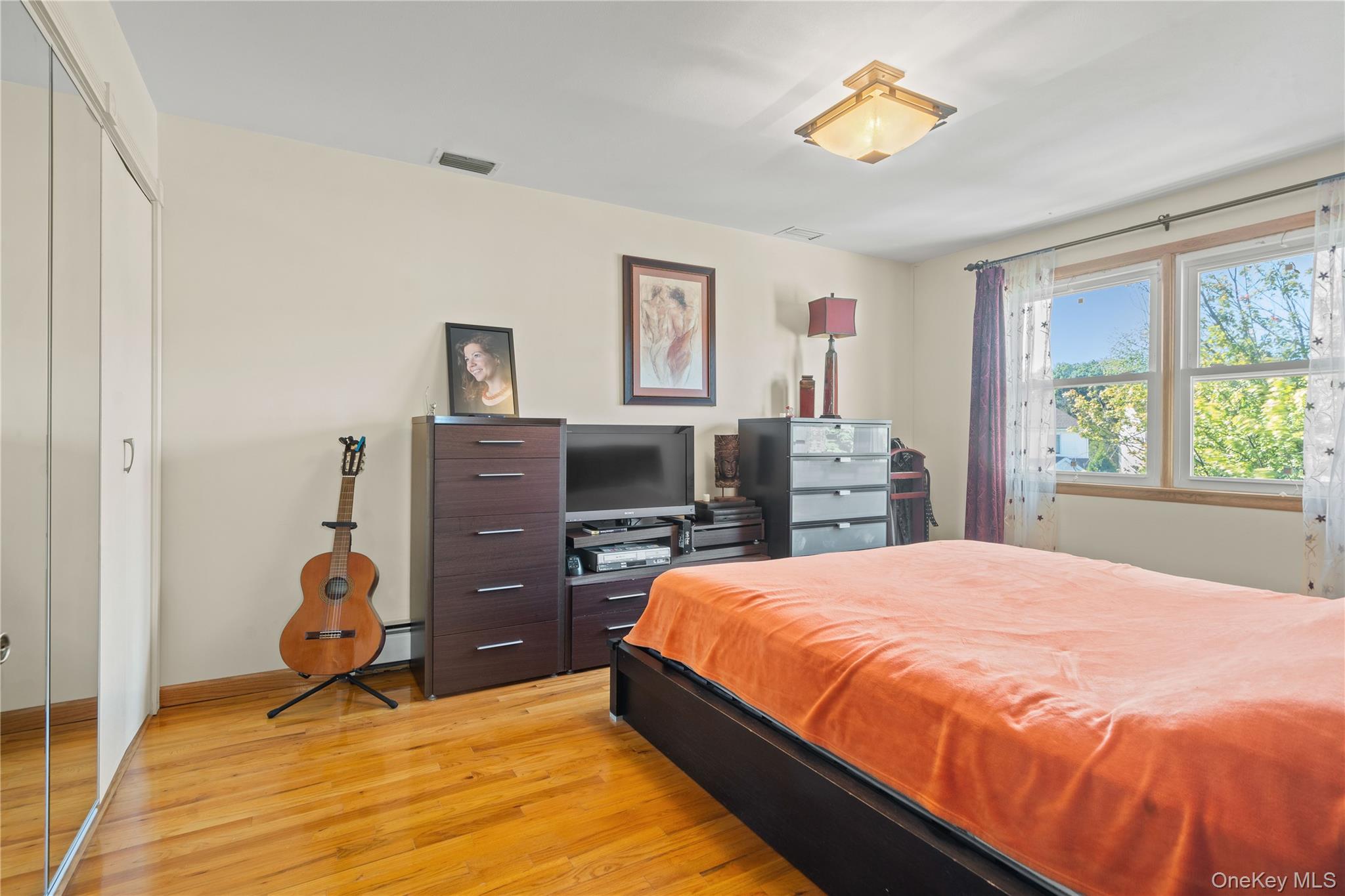 29 ASHWOOD COURT, Staten Island, NY 10308