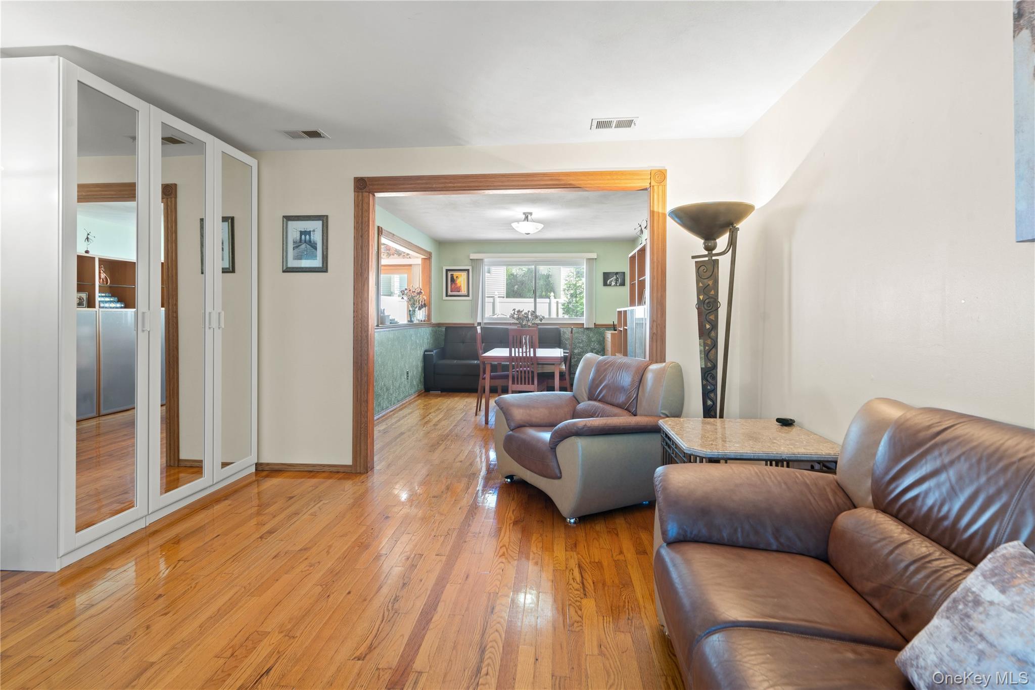 29 ASHWOOD COURT, Staten Island, NY 10308