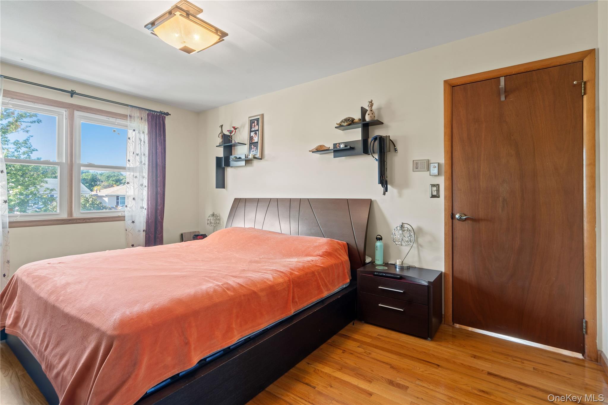 29 ASHWOOD COURT, Staten Island, NY 10308