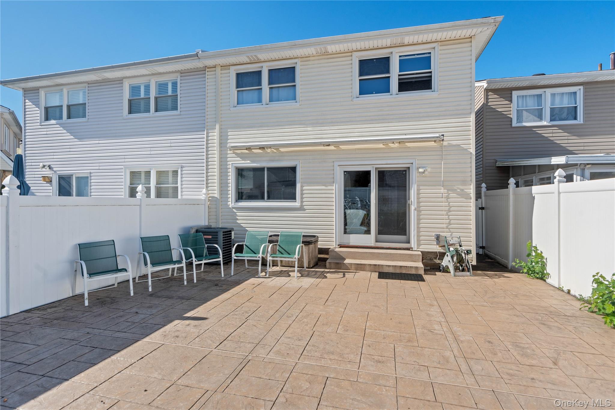 29 ASHWOOD COURT, Staten Island, NY 10308