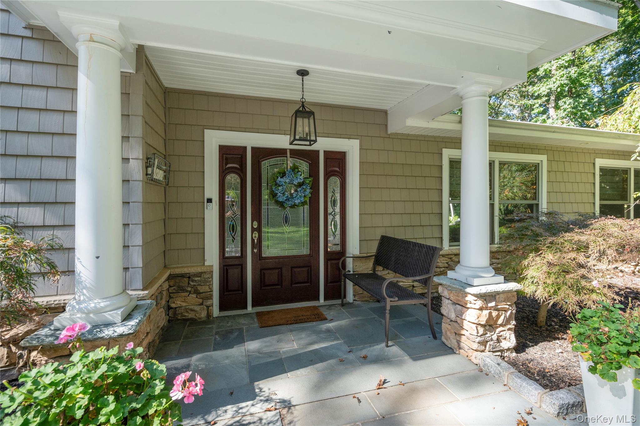 16 Pine Road, Syosset, NY 11791