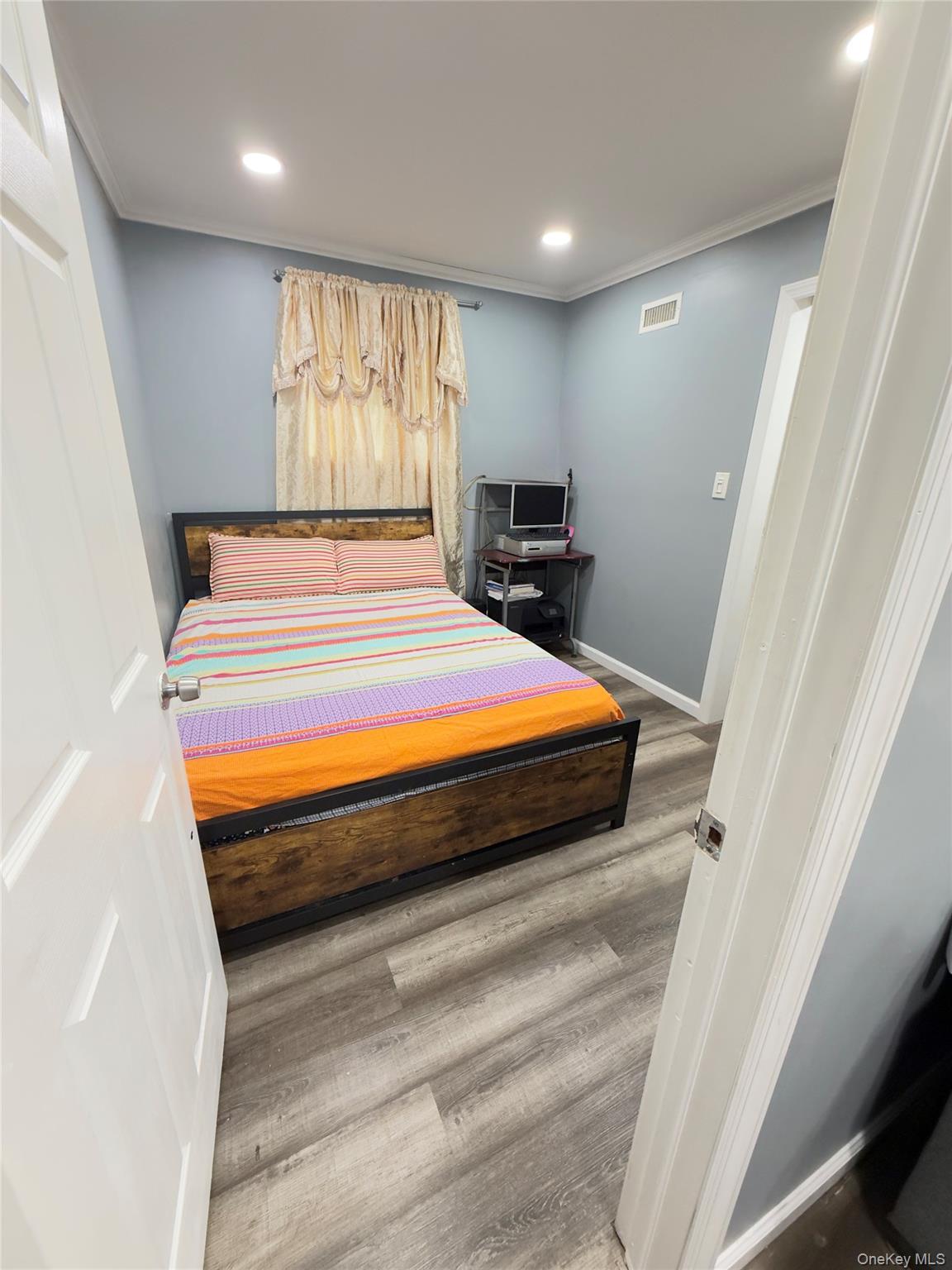 10 Evelyn Drive, Bethpage, NY 11714