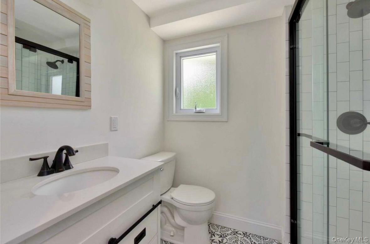 10 Evelyn Drive, Bethpage, NY 11714