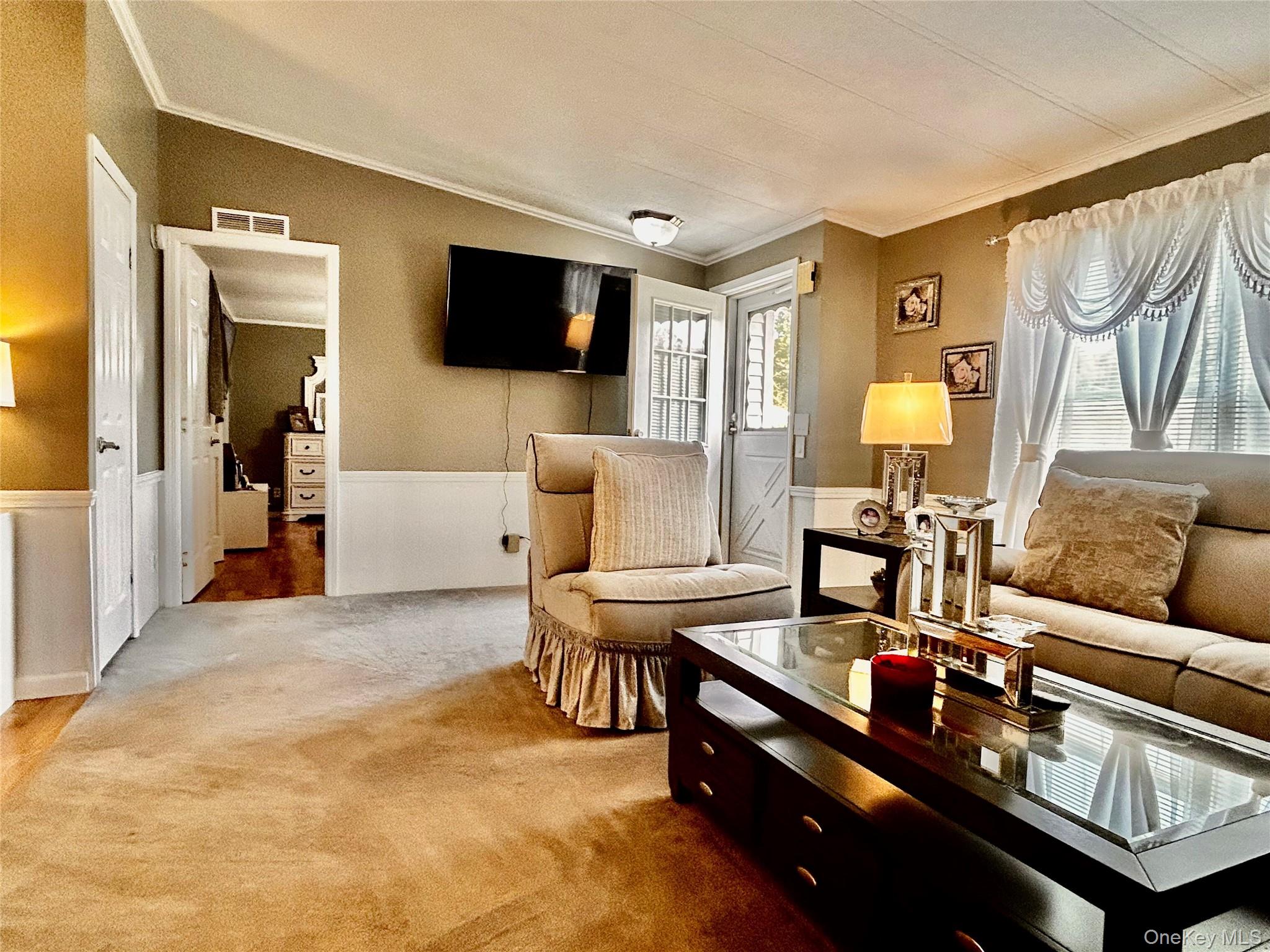 128 Brittany Terrace # 128, Rock Tavern, NY 12575