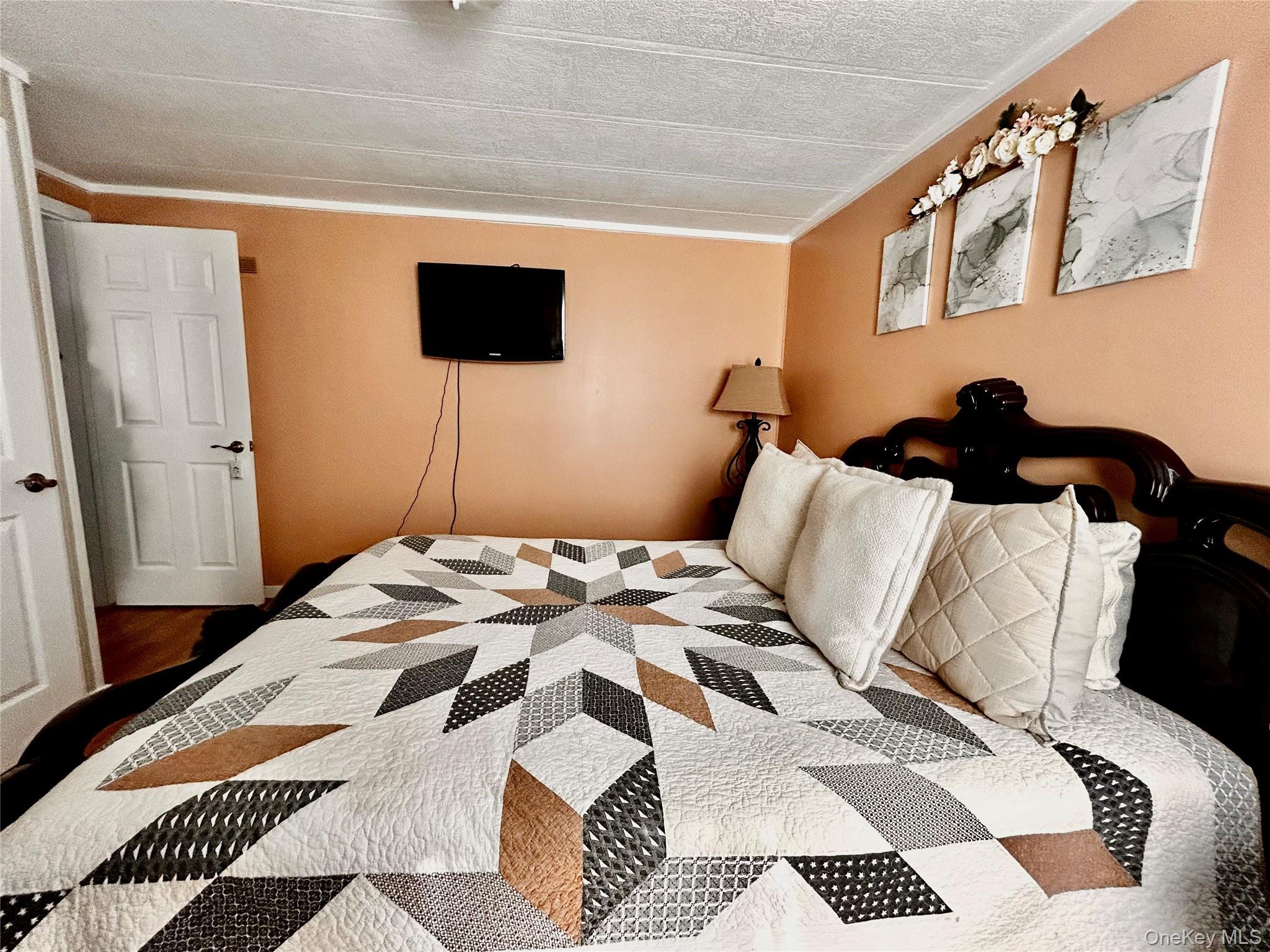 128 Brittany Terrace # 128, Rock Tavern, NY 12575