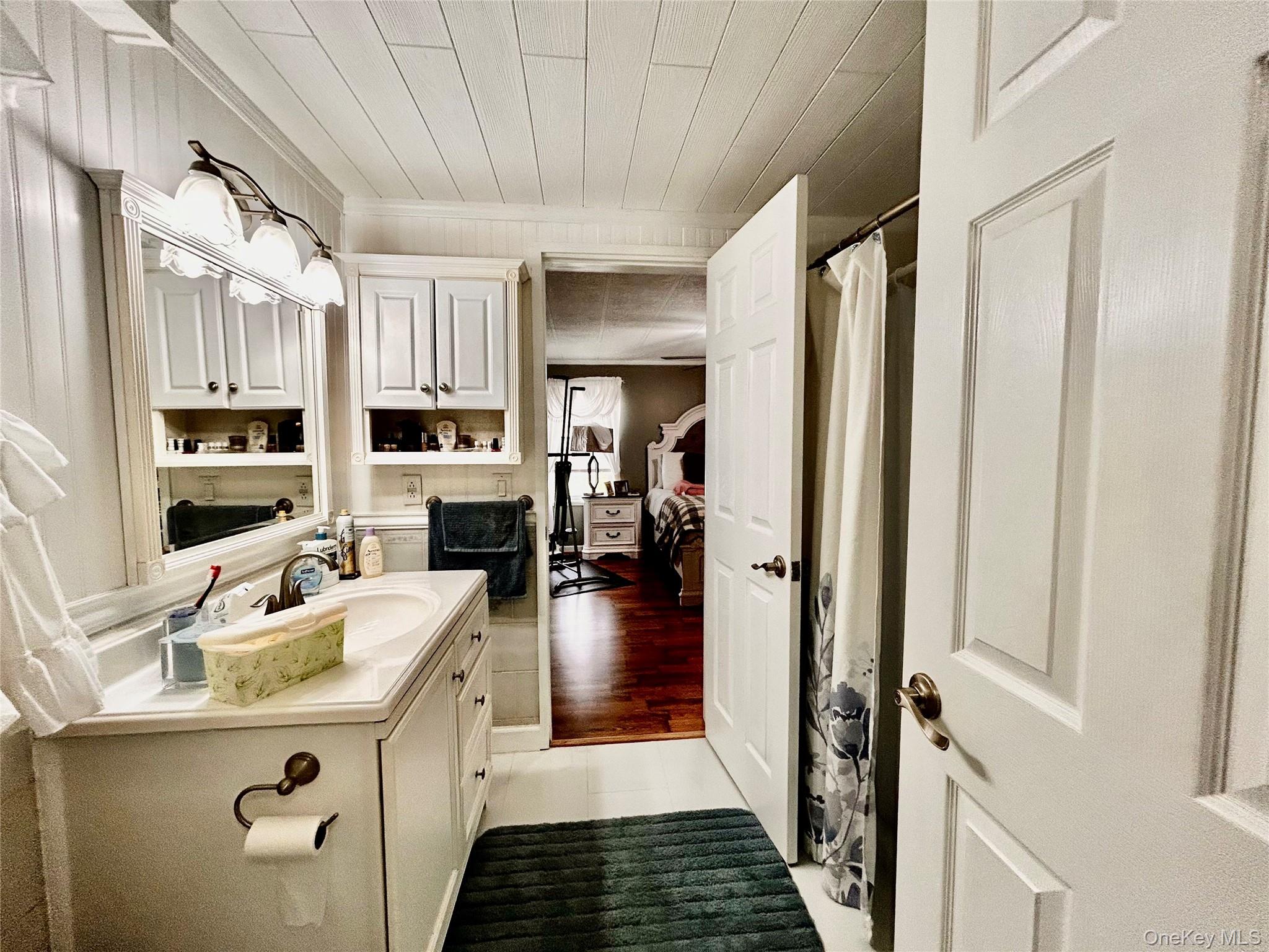 128 Brittany Terrace # 128, Rock Tavern, NY 12575