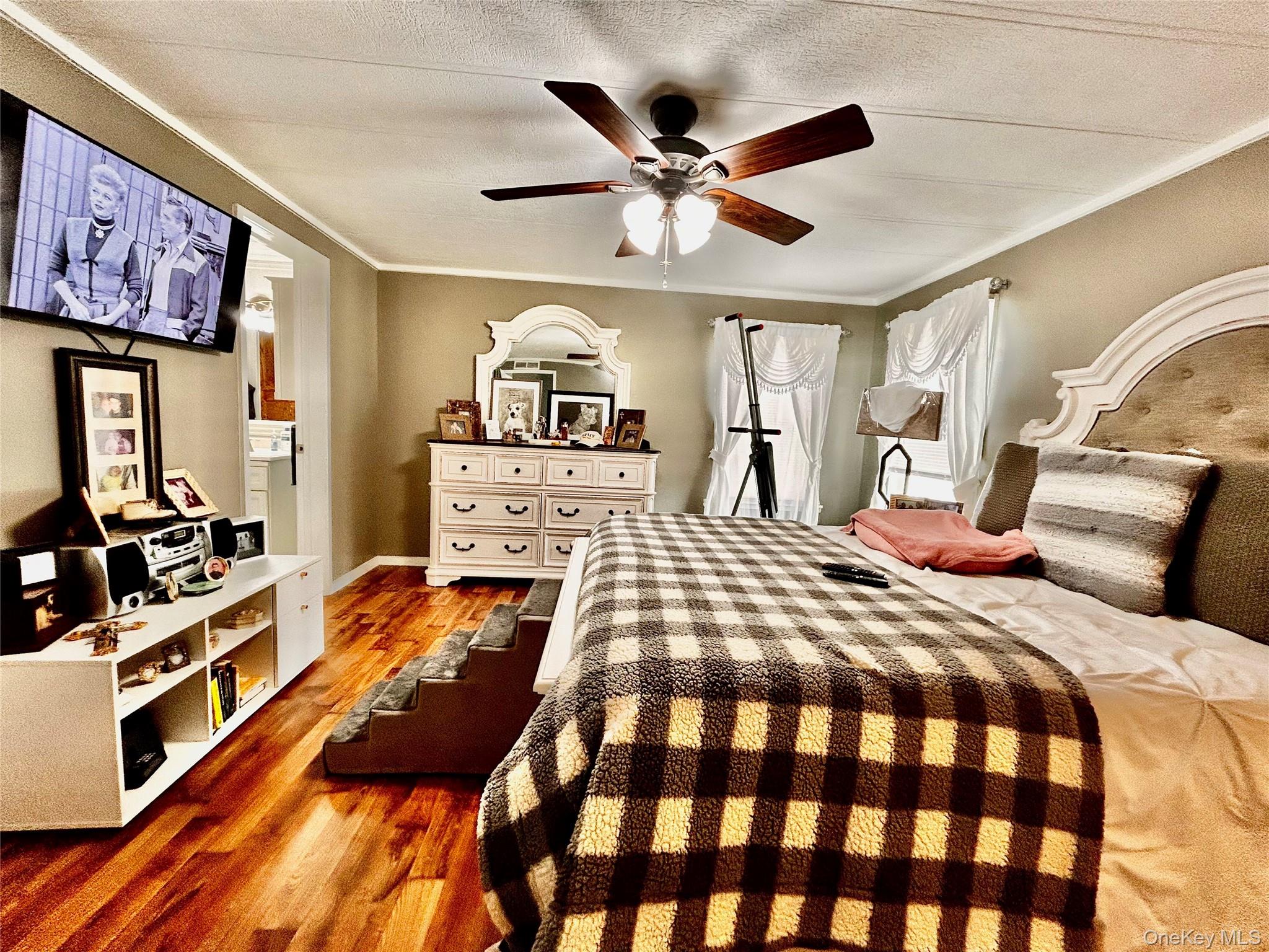 128 Brittany Terrace # 128, Rock Tavern, NY 12575