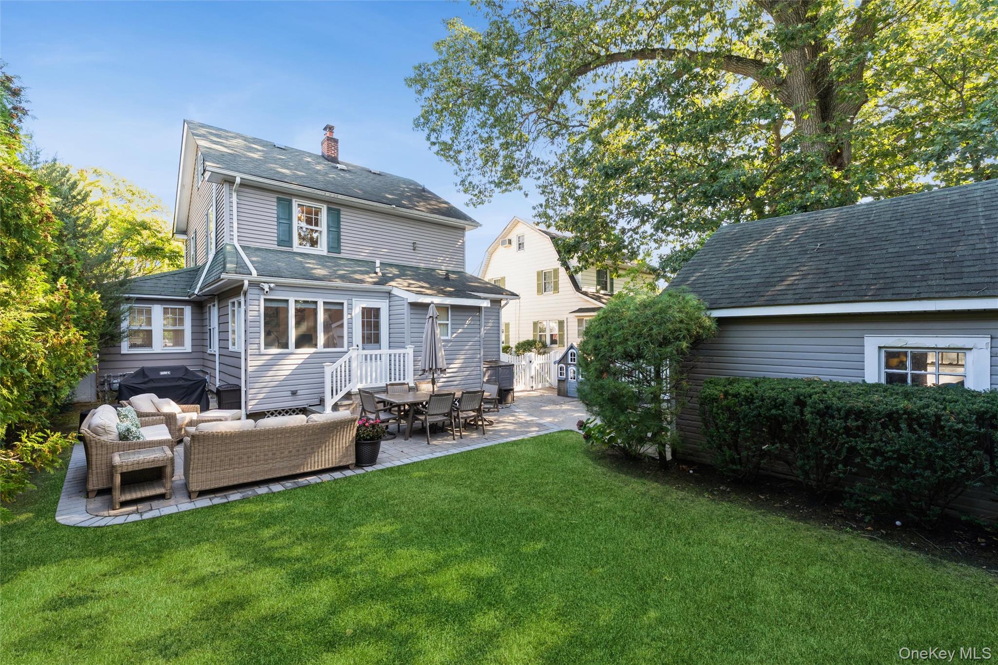 104 Cedar Avenue, Rockville Centre, NY 11570