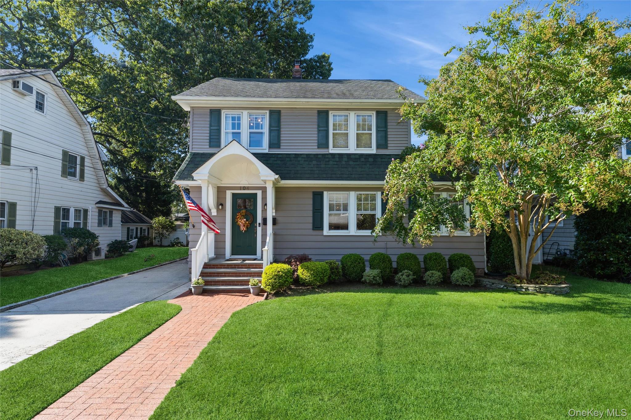 104 Cedar Avenue, Rockville Centre, NY 11570