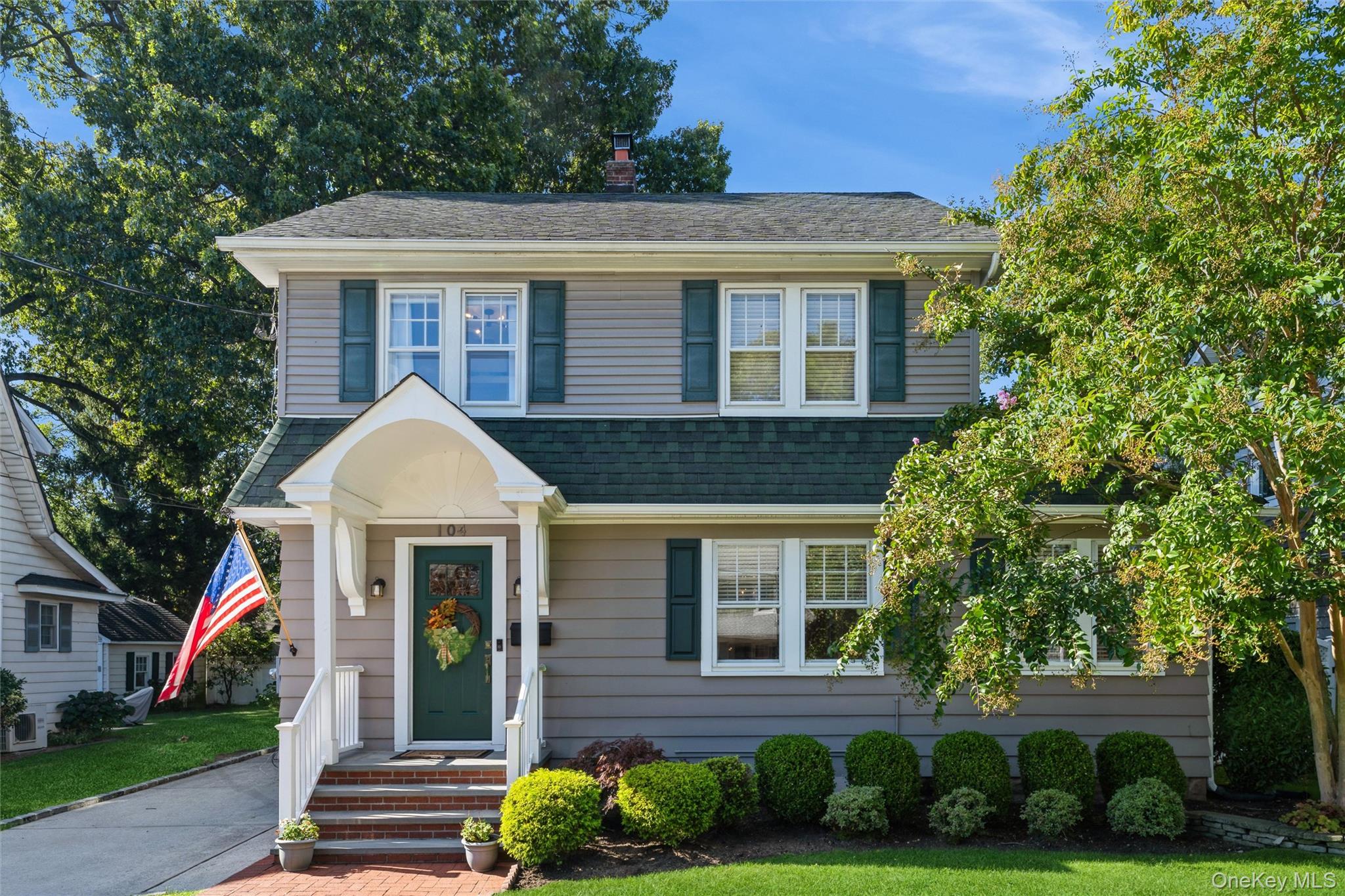 104 Cedar Avenue, Rockville Centre, NY 11570