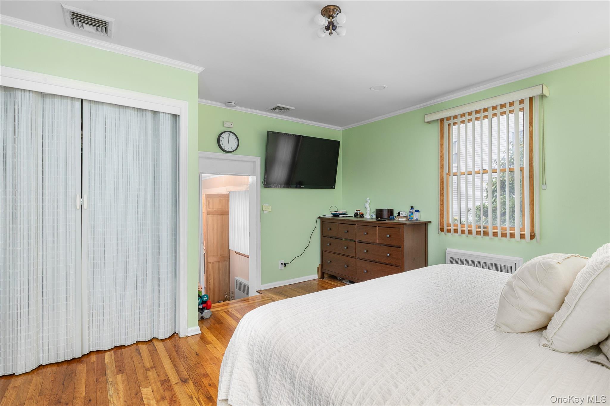 1212 12th Street, West Babylon, NY 11704