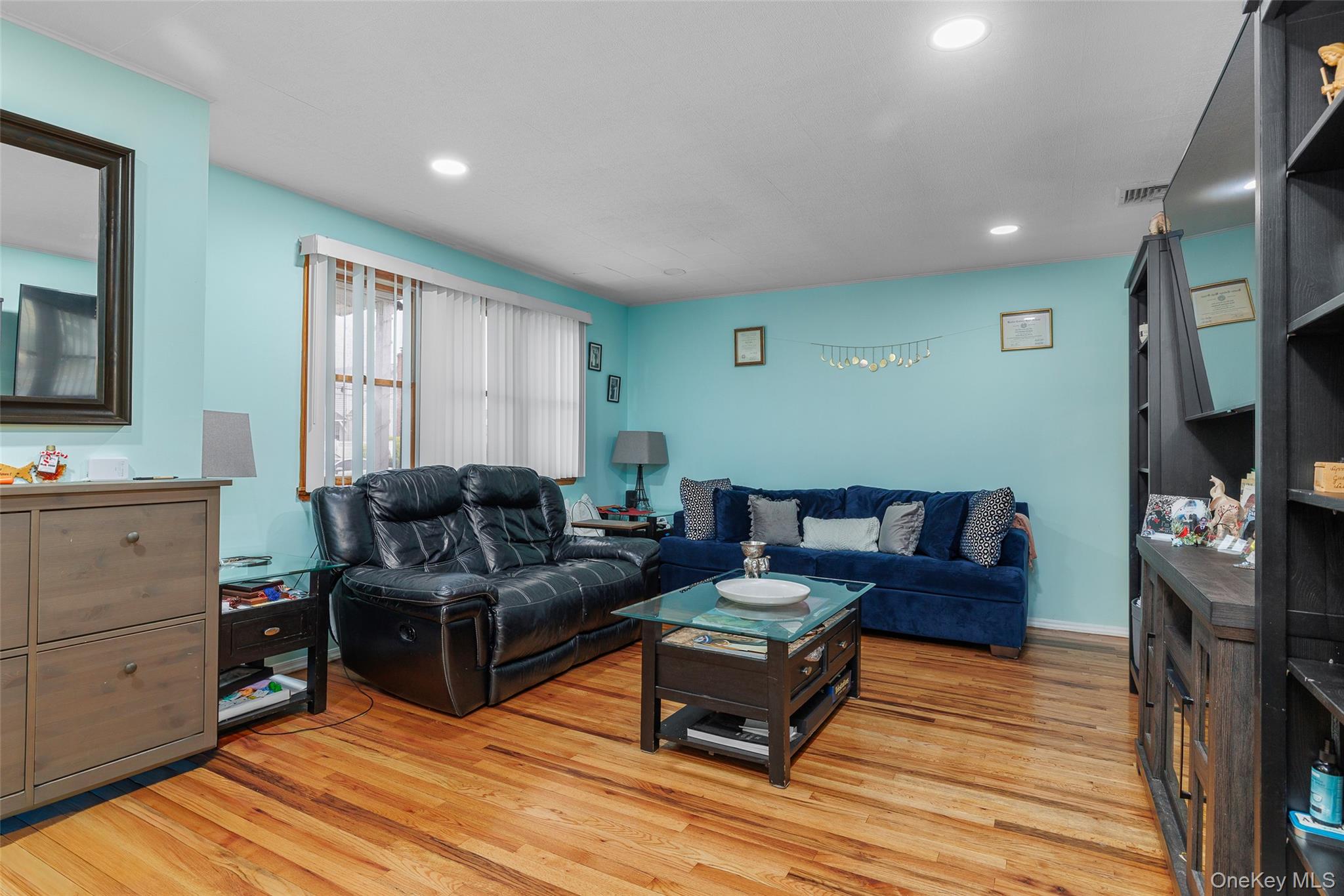 1212 12th Street, West Babylon, NY 11704