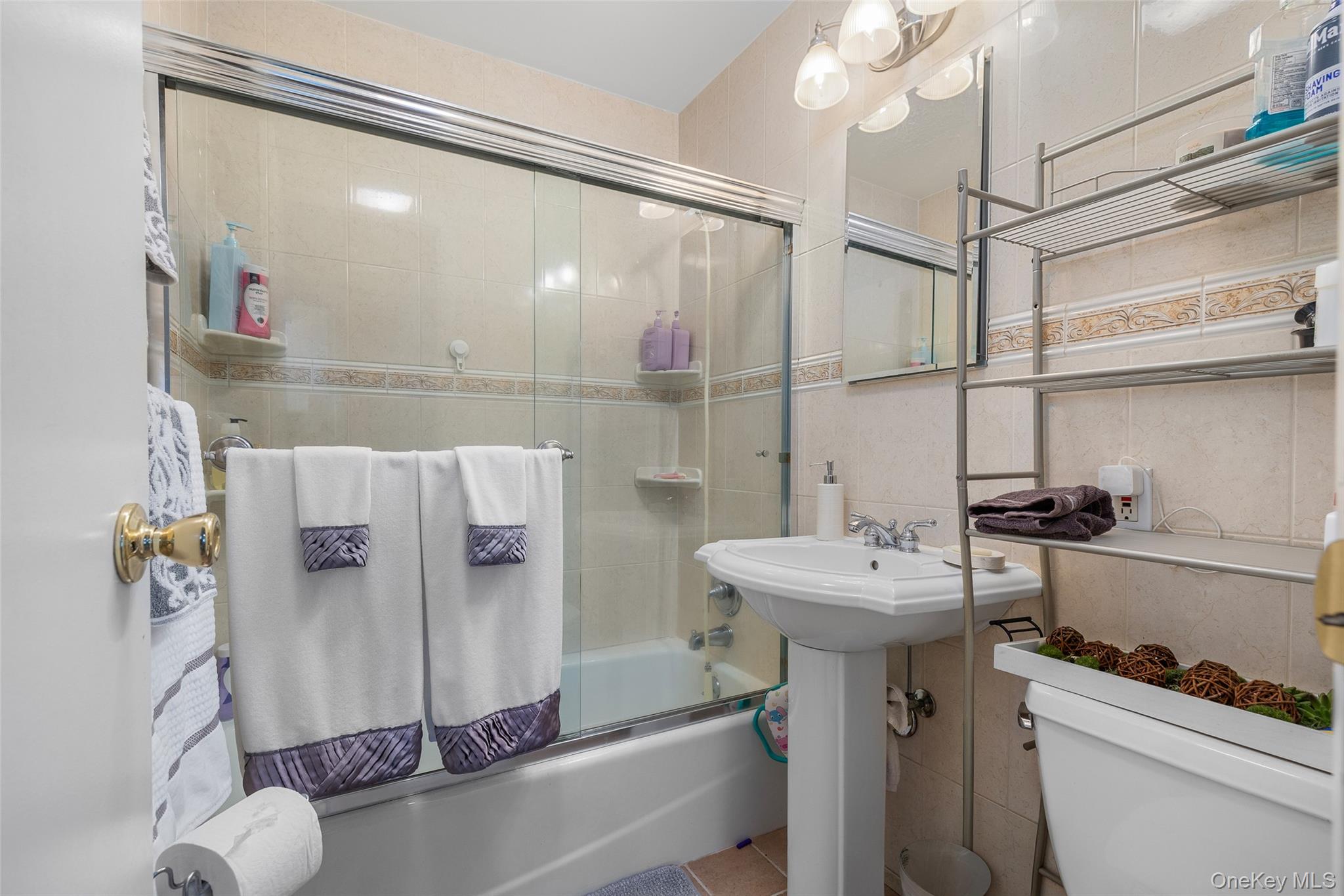 1212 12th Street, West Babylon, NY 11704