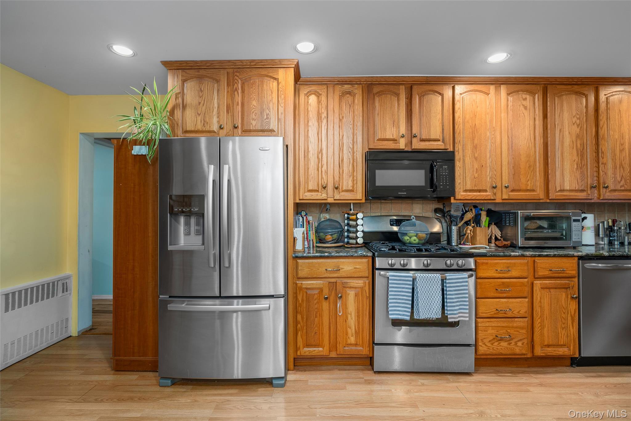 1212 12th Street, West Babylon, NY 11704