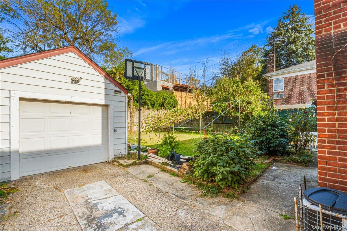 64-65 Cloverdale Boulevard, Oakland Gardens, NY 11364