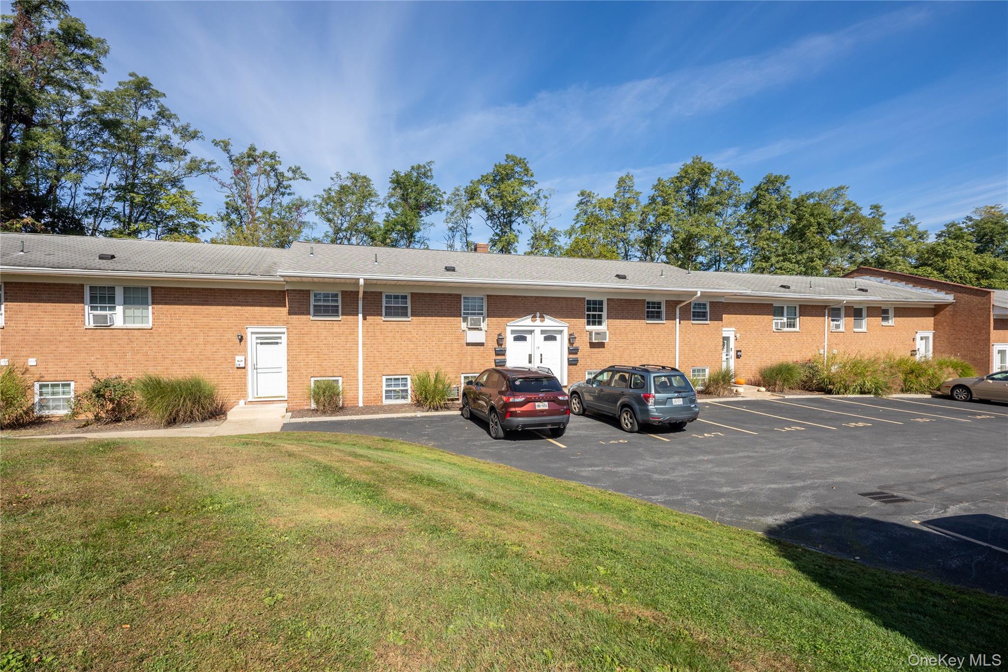 19 Alpine Drive # F, Wappingers Falls, NY 12590