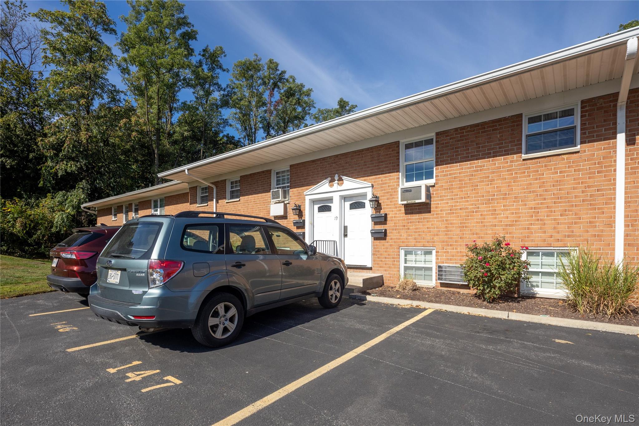 19 Alpine Drive # F, Wappingers Falls, NY 12590