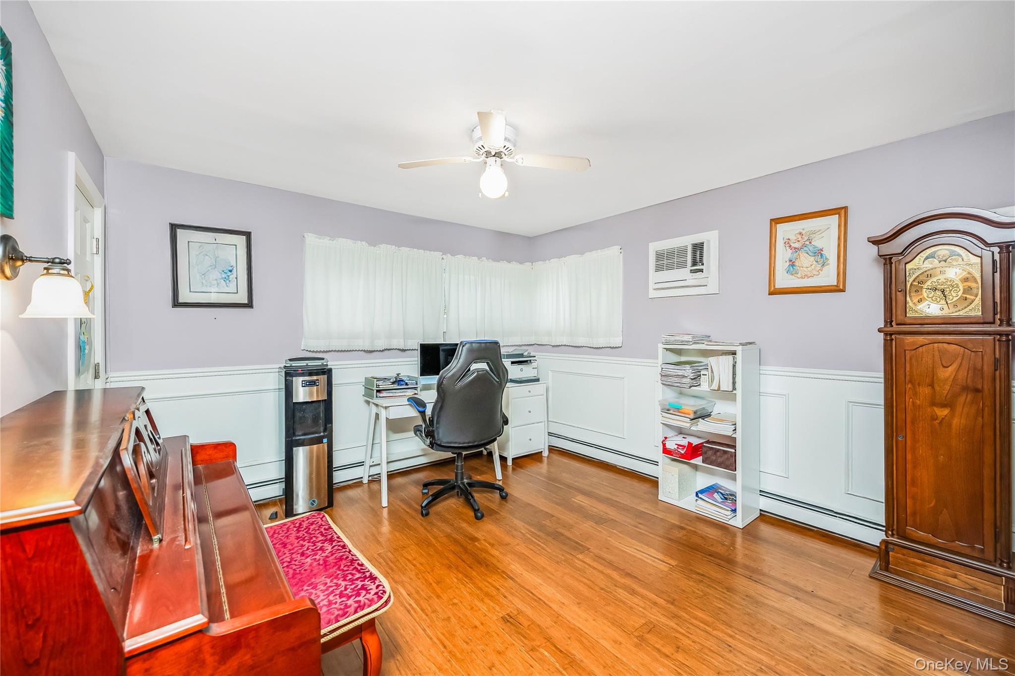 60 Tiptop Lane, Hicksville, NY 11801