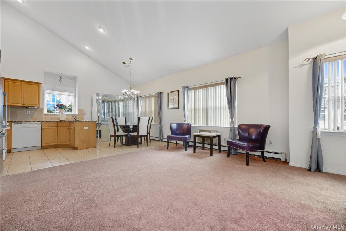 197 Fulton Street # 2, Farmingdale, NY 11735