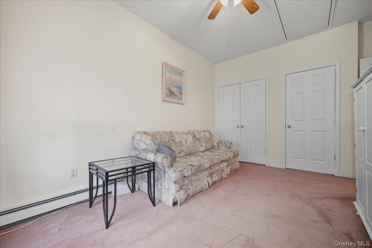 197 Fulton Street # 2, Farmingdale, NY 11735