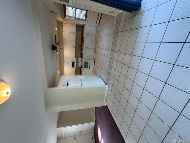 185 N Bicycle Path, Selden, NY 11784