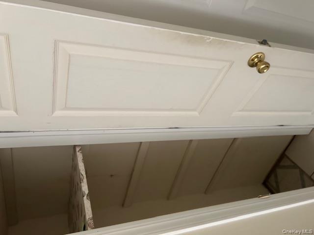 185 N Bicycle Path, Selden, NY 11784