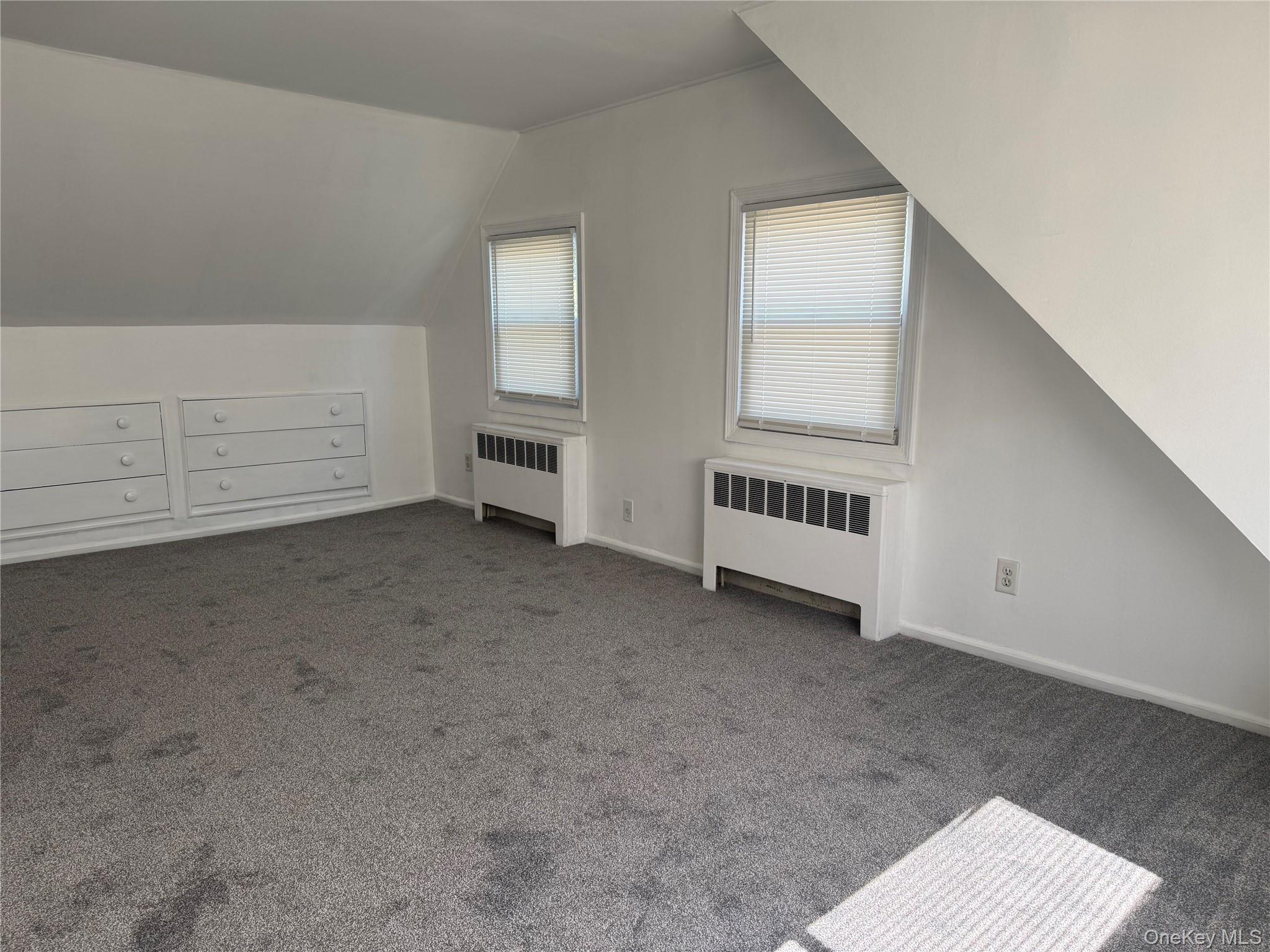 27 Gleaner Lane, Levittown, NY 11756