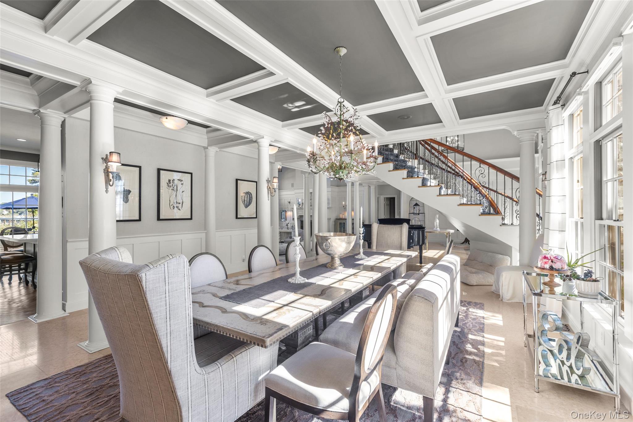 2 Pheasant Run, Setauket, NY 11733