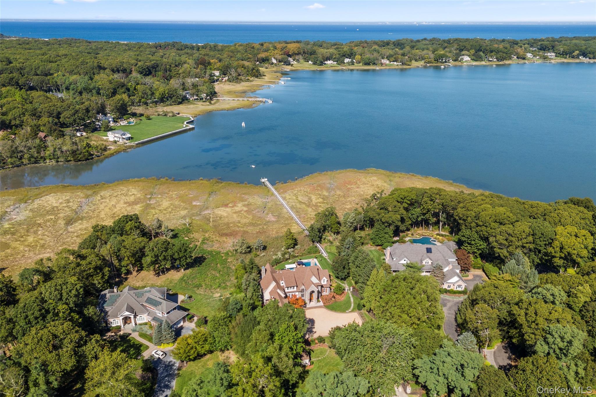 2 Pheasant Run, Setauket, NY 11733