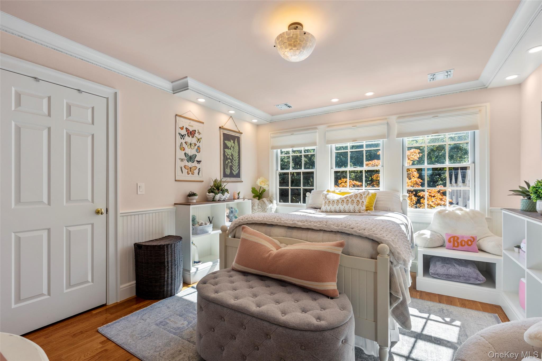 2 Pheasant Run, Setauket, NY 11733