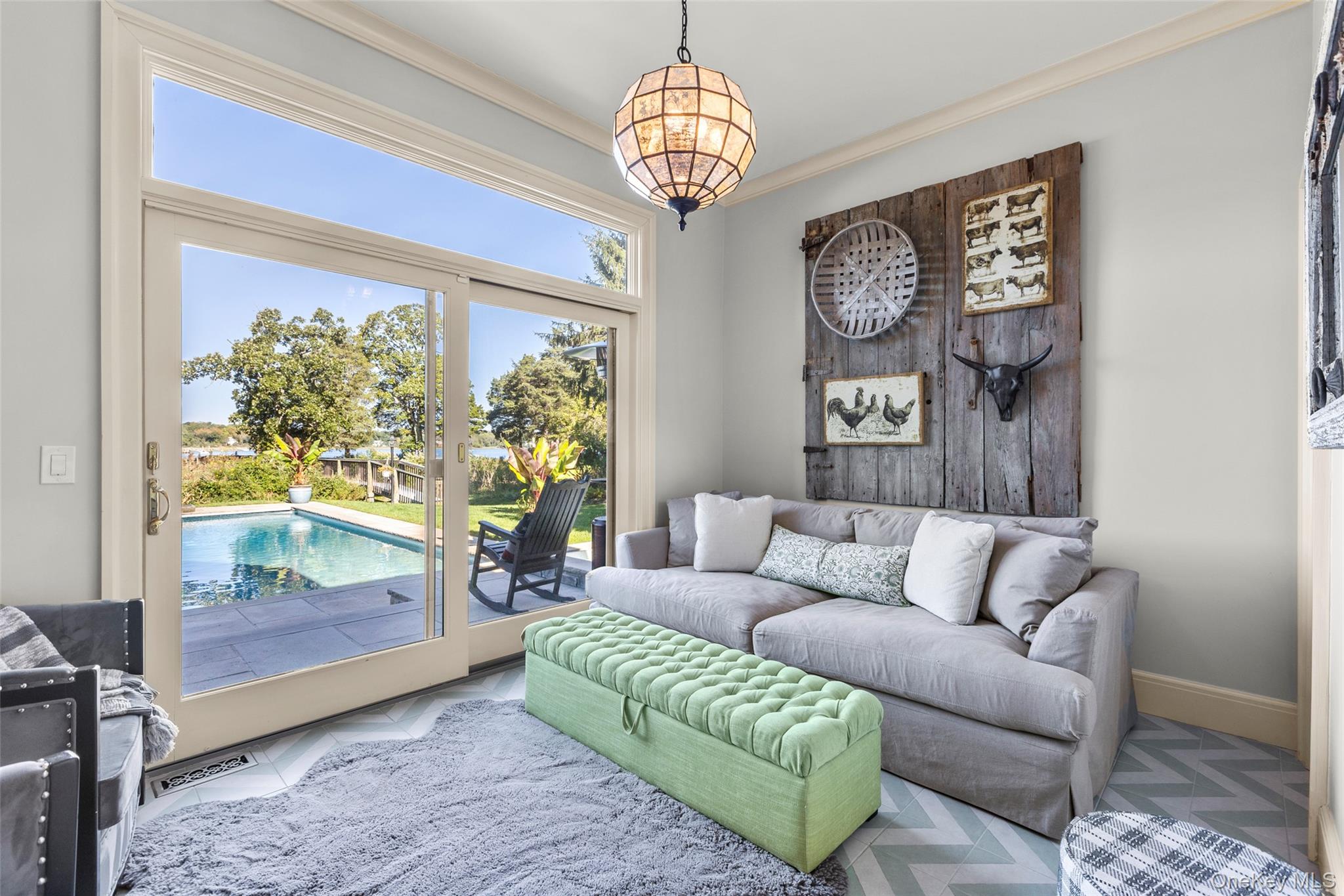 2 Pheasant Run, Setauket, NY 11733