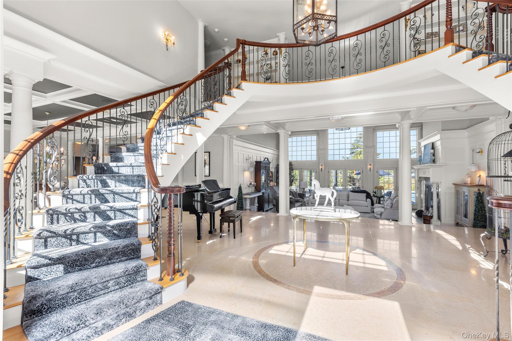 2 Pheasant Run, Setauket, NY 11733