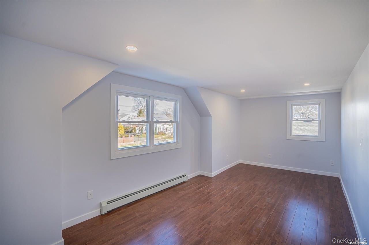 44 stewart Avenue, Garden City, NY 11530