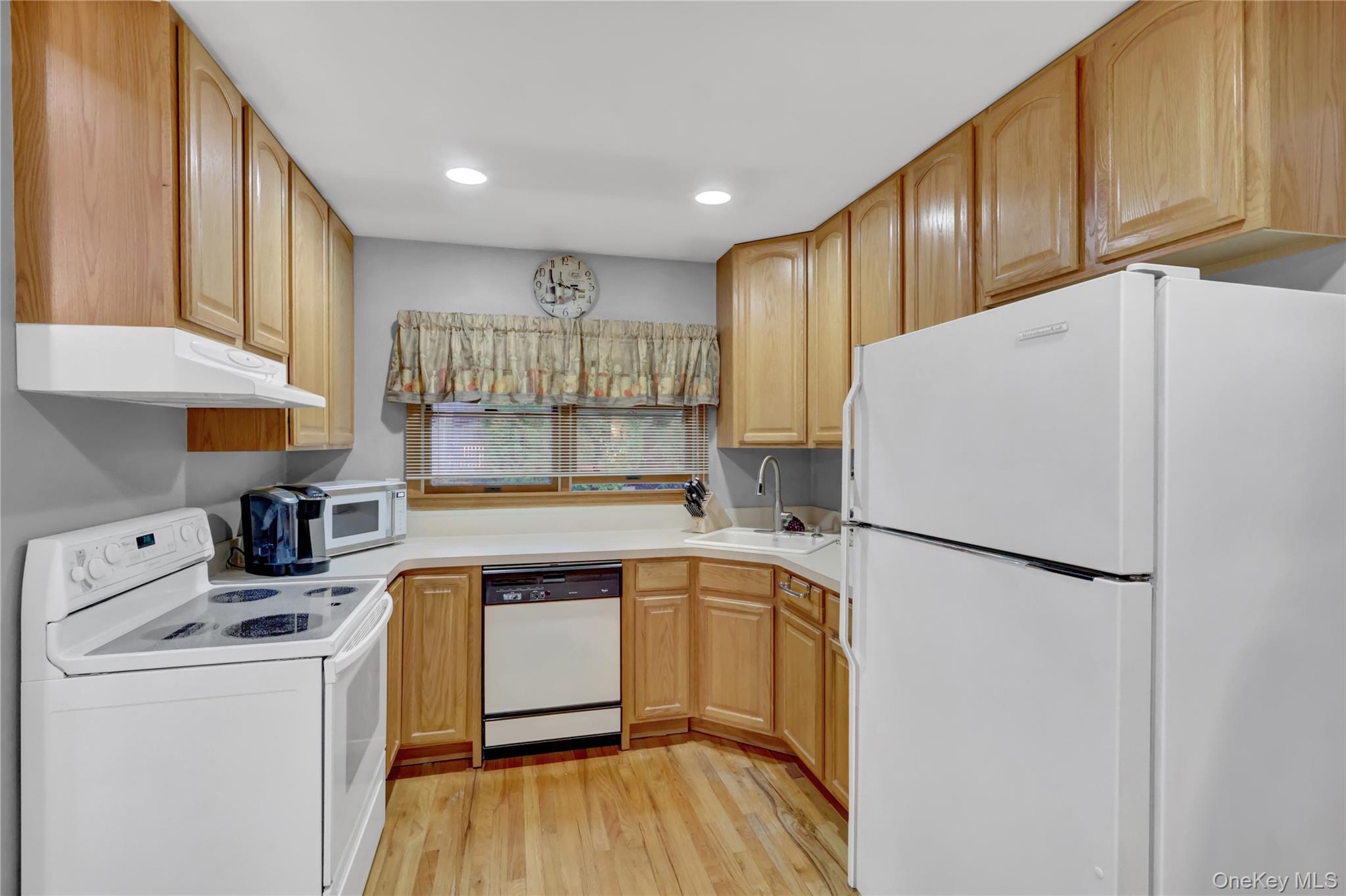 10 Pardam Knoll Drive, Miller Place, NY 11764