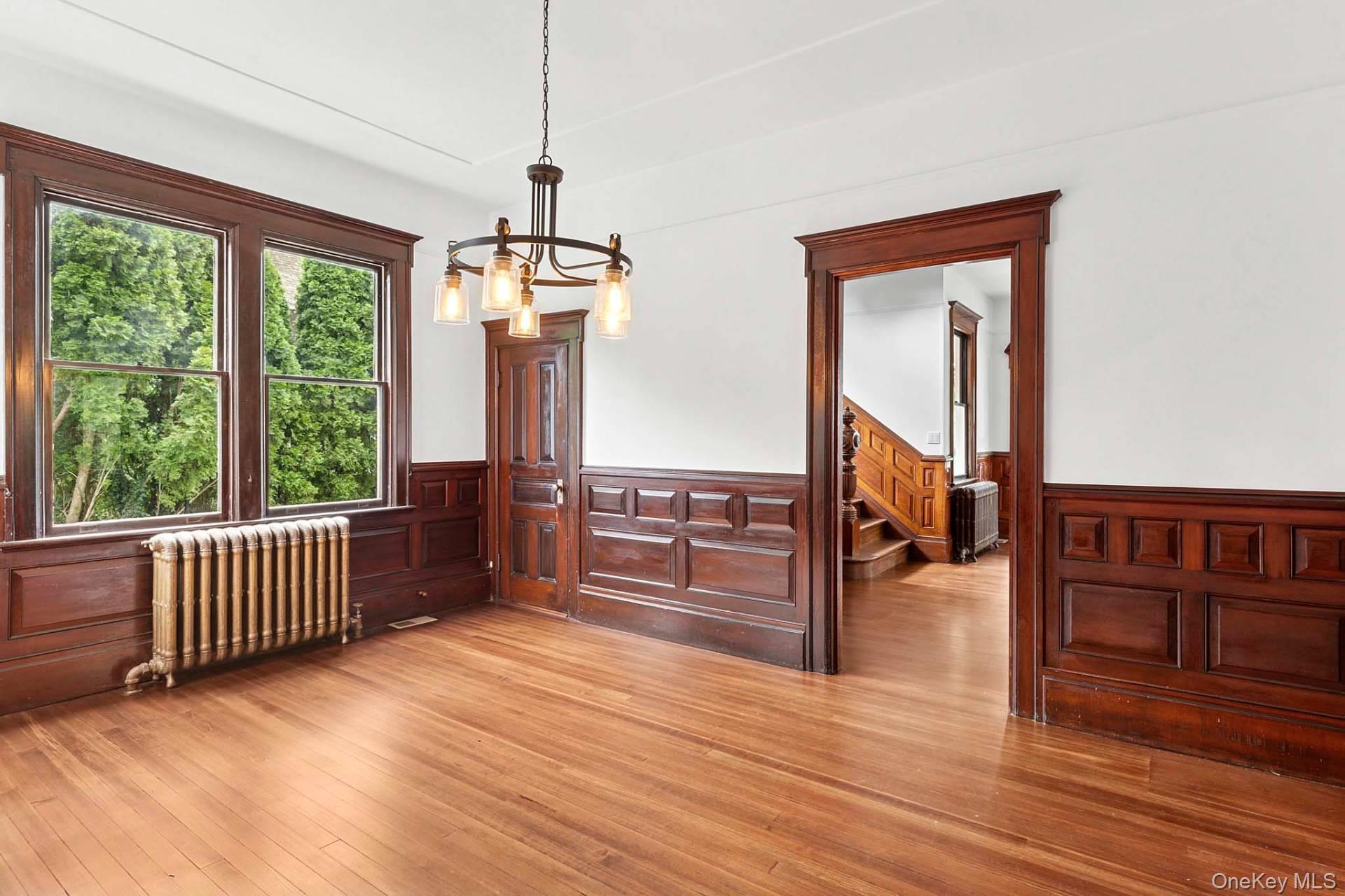 30 Huntting Lane, East Hampton, NY 11937