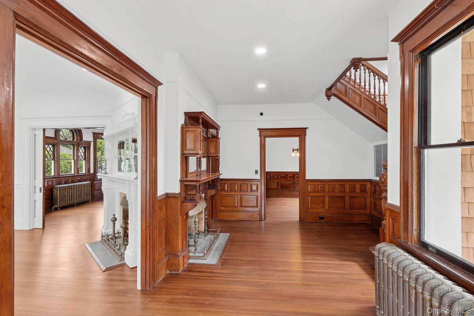 30 Huntting Lane, East Hampton, NY 11937