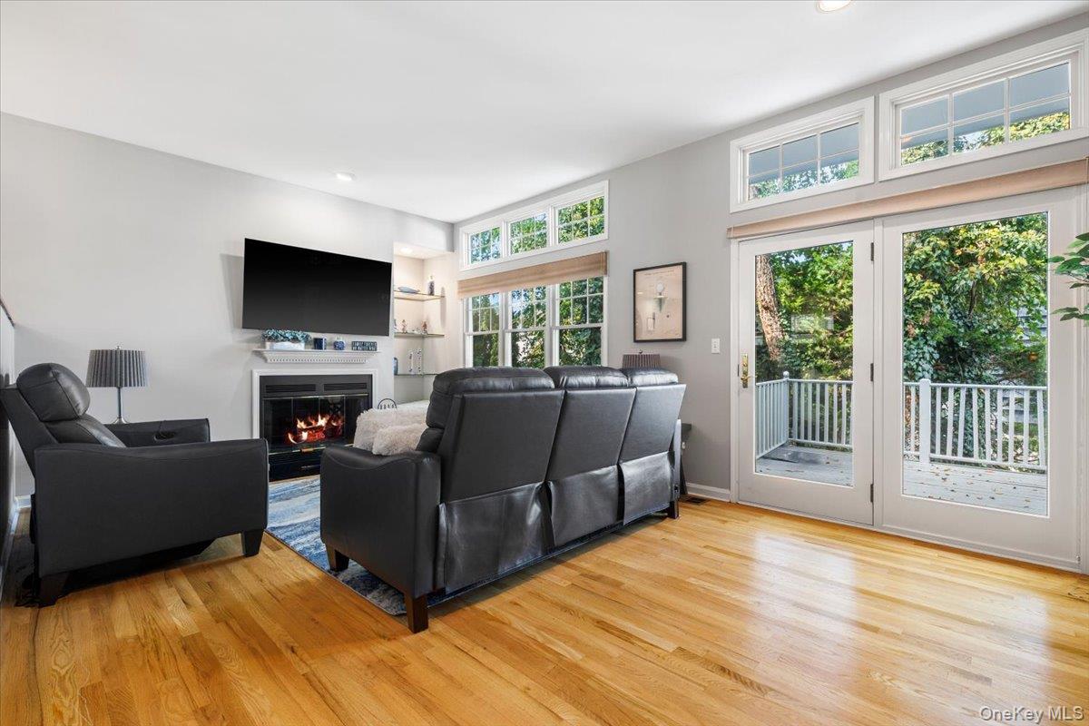 15 Brookridge Court, Rye Brook, NY 10573