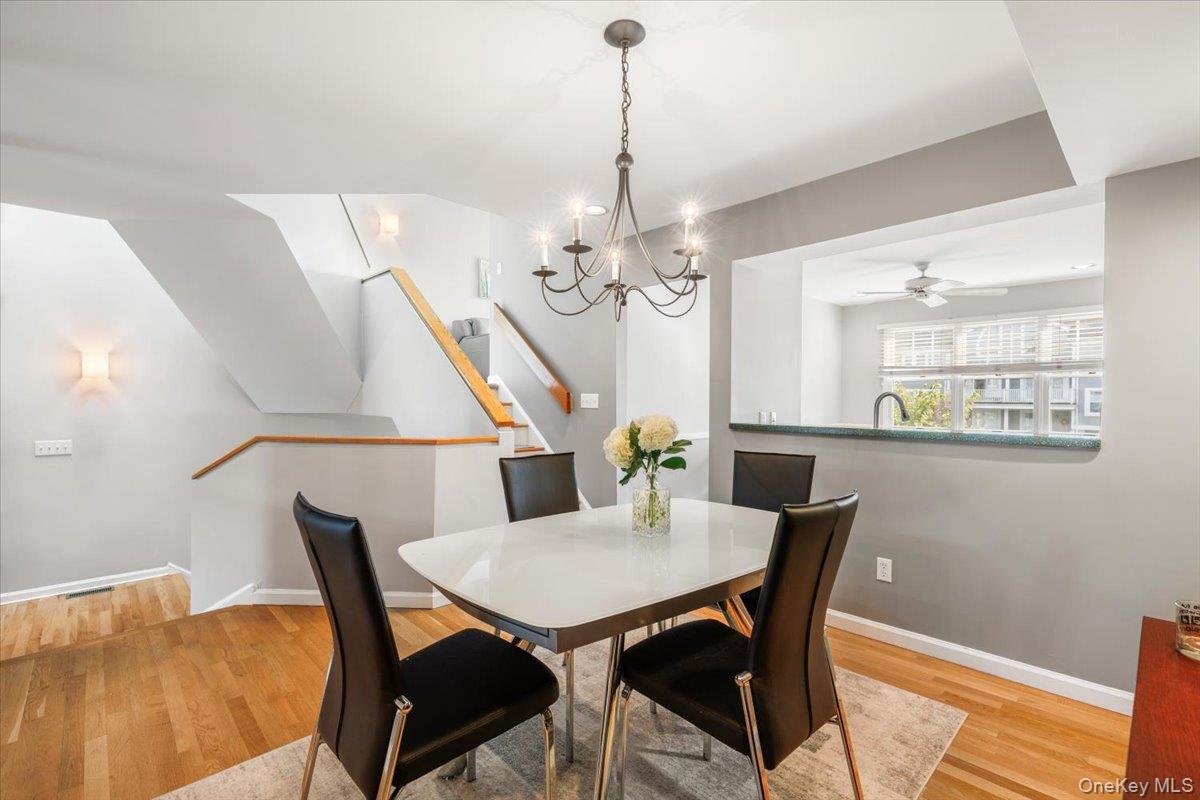 15 Brookridge Court, Rye Brook, NY 10573