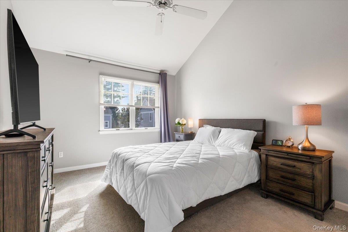 15 Brookridge Court, Rye Brook, NY 10573