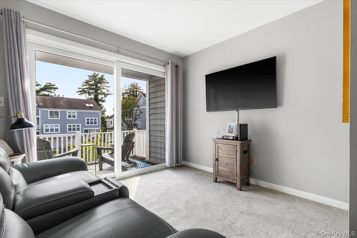 15 Brookridge Court, Rye Brook, NY 10573