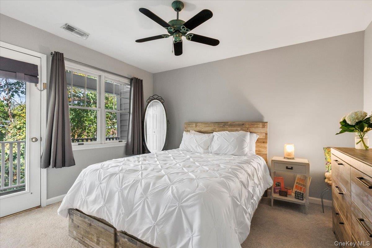 15 Brookridge Court, Rye Brook, NY 10573