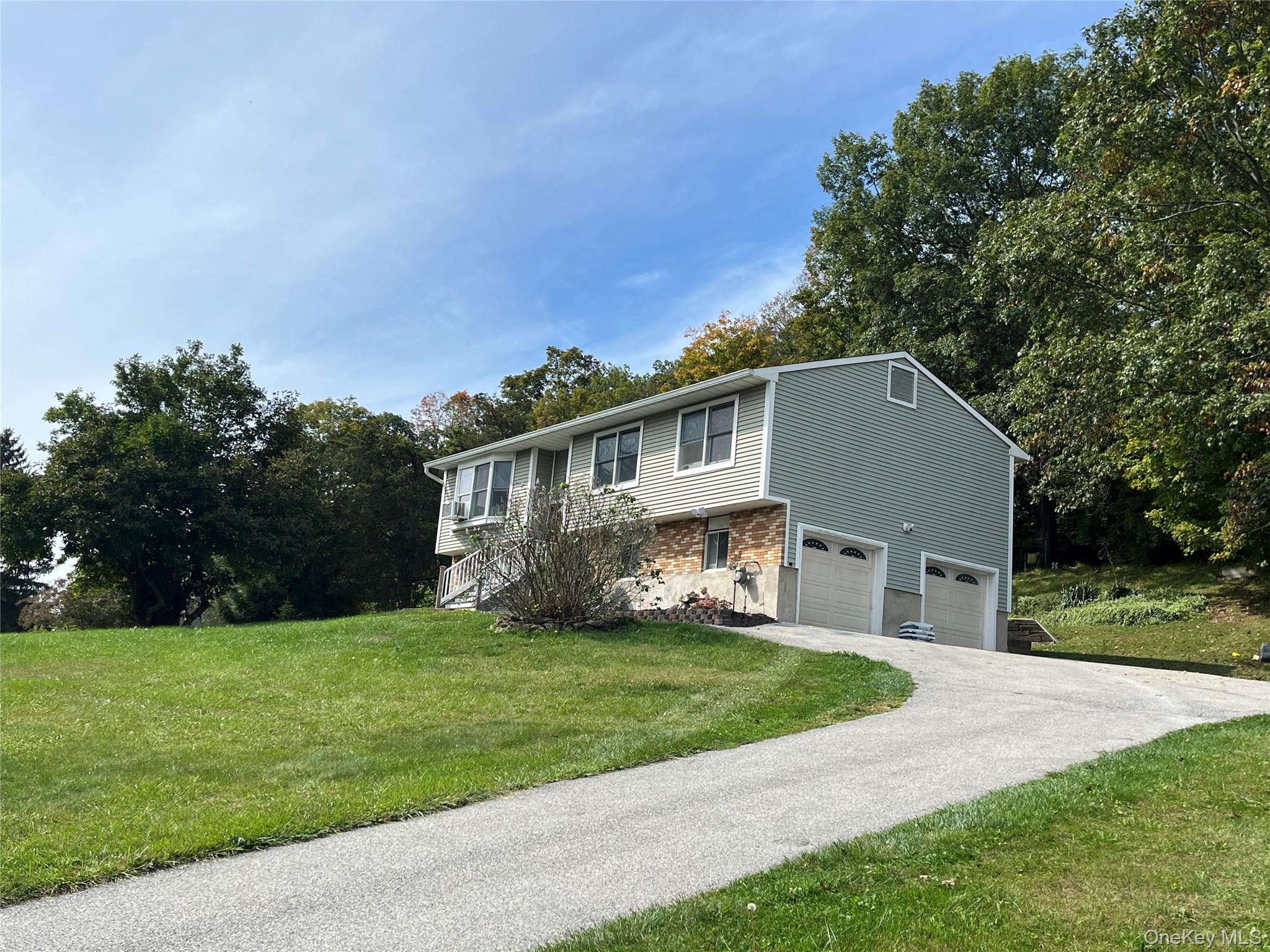 33 Park Hill Drive, Hopewell Junction, NY 12533