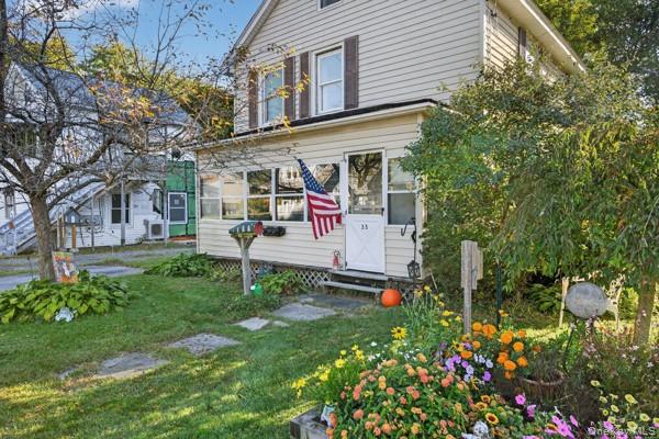 33 Thompson Street, Red Hook, NY 12571