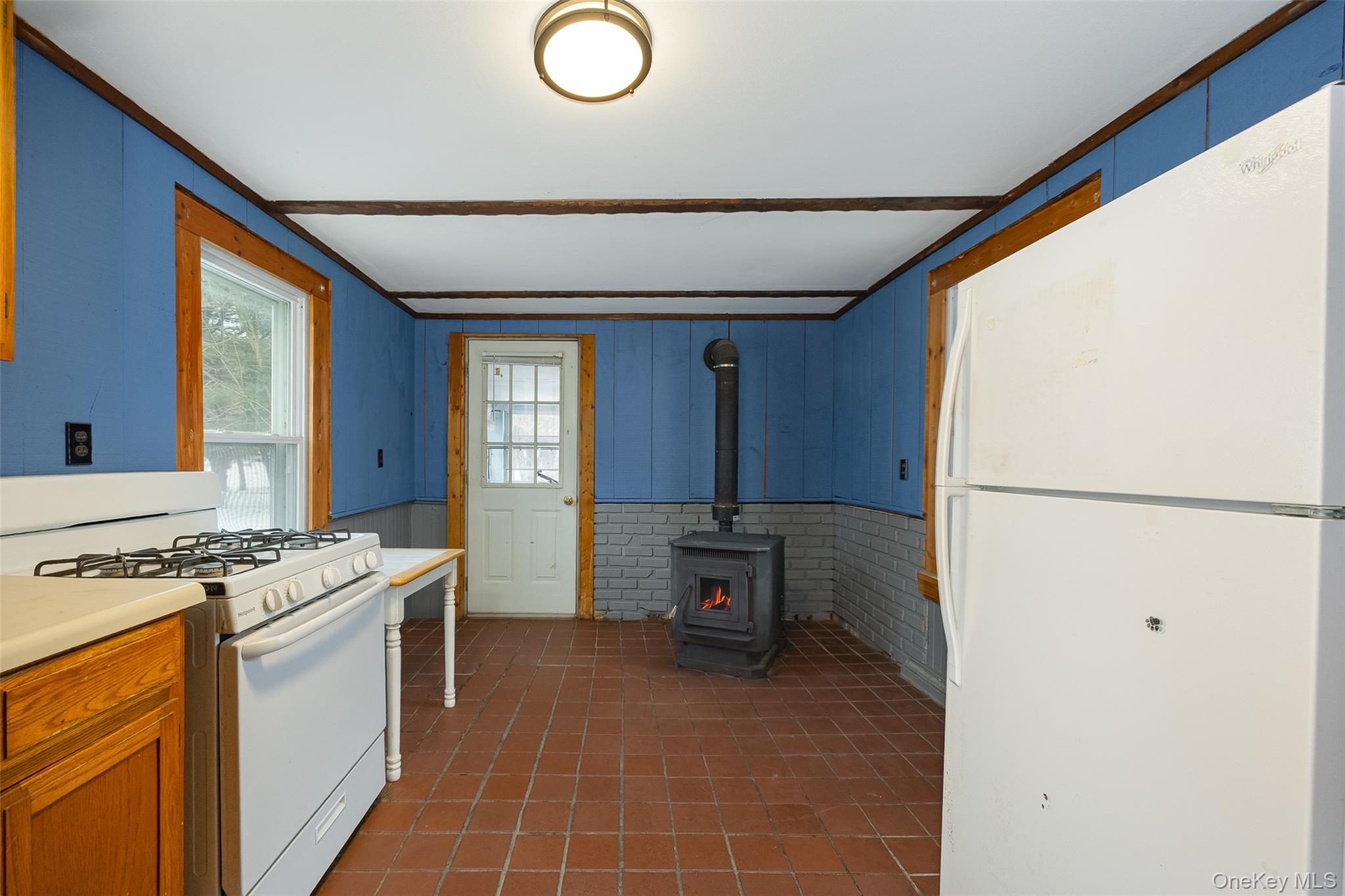 33 Thompson Street, Red Hook, NY 12571