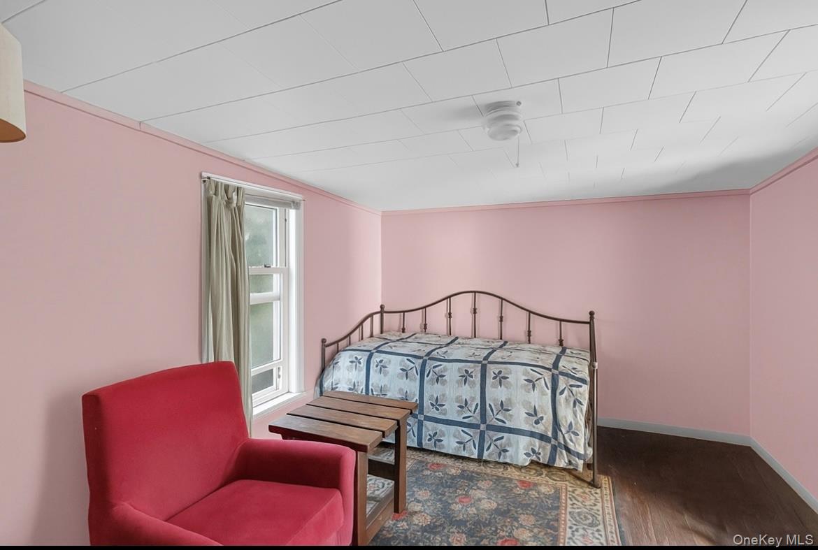 33 Thompson Street, Red Hook, NY 12571