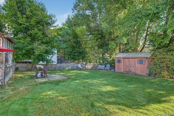 33 Thompson Street, Red Hook, NY 12571