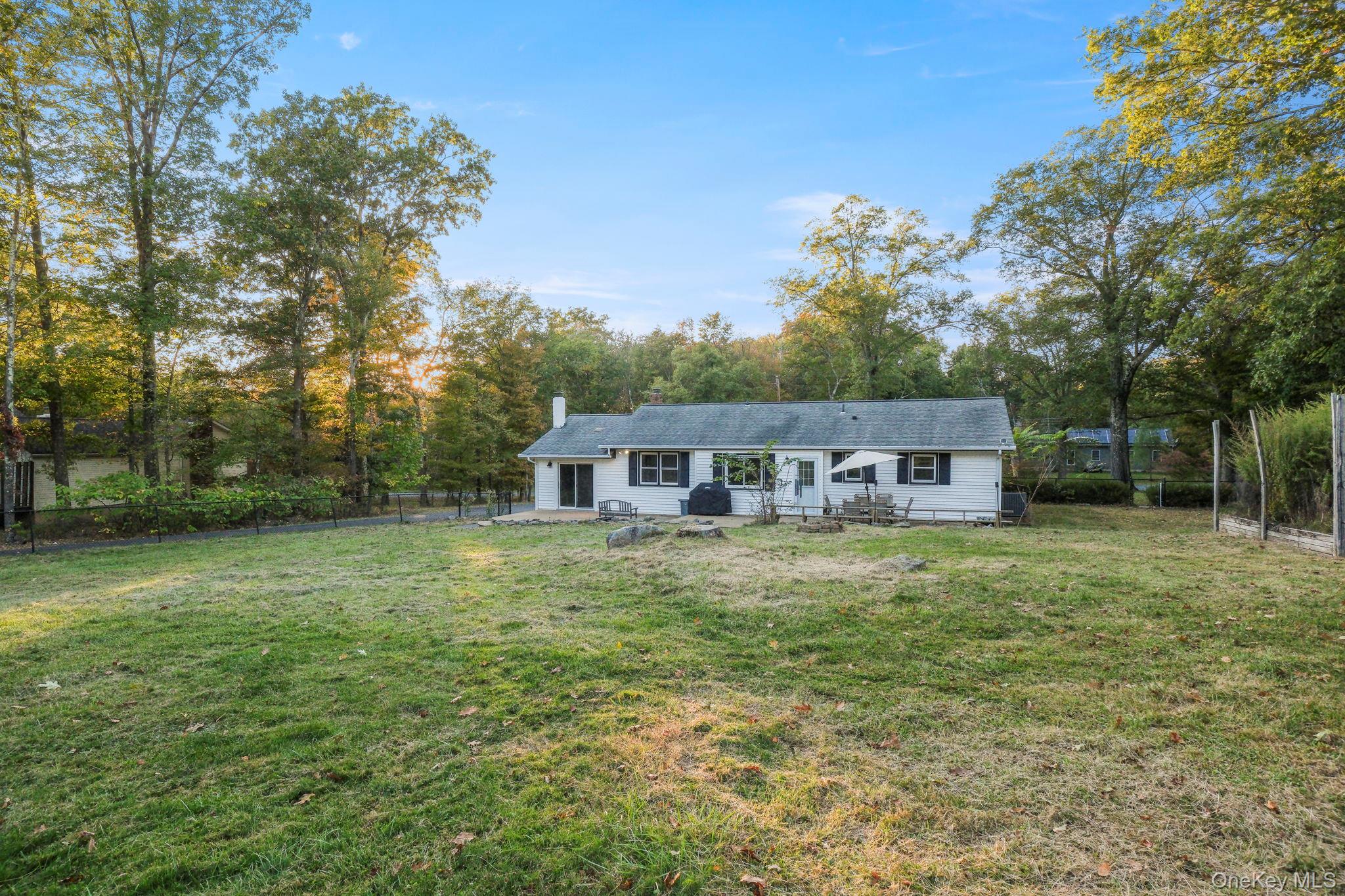 150 Long Lane, Bloomingburg, NY 12721